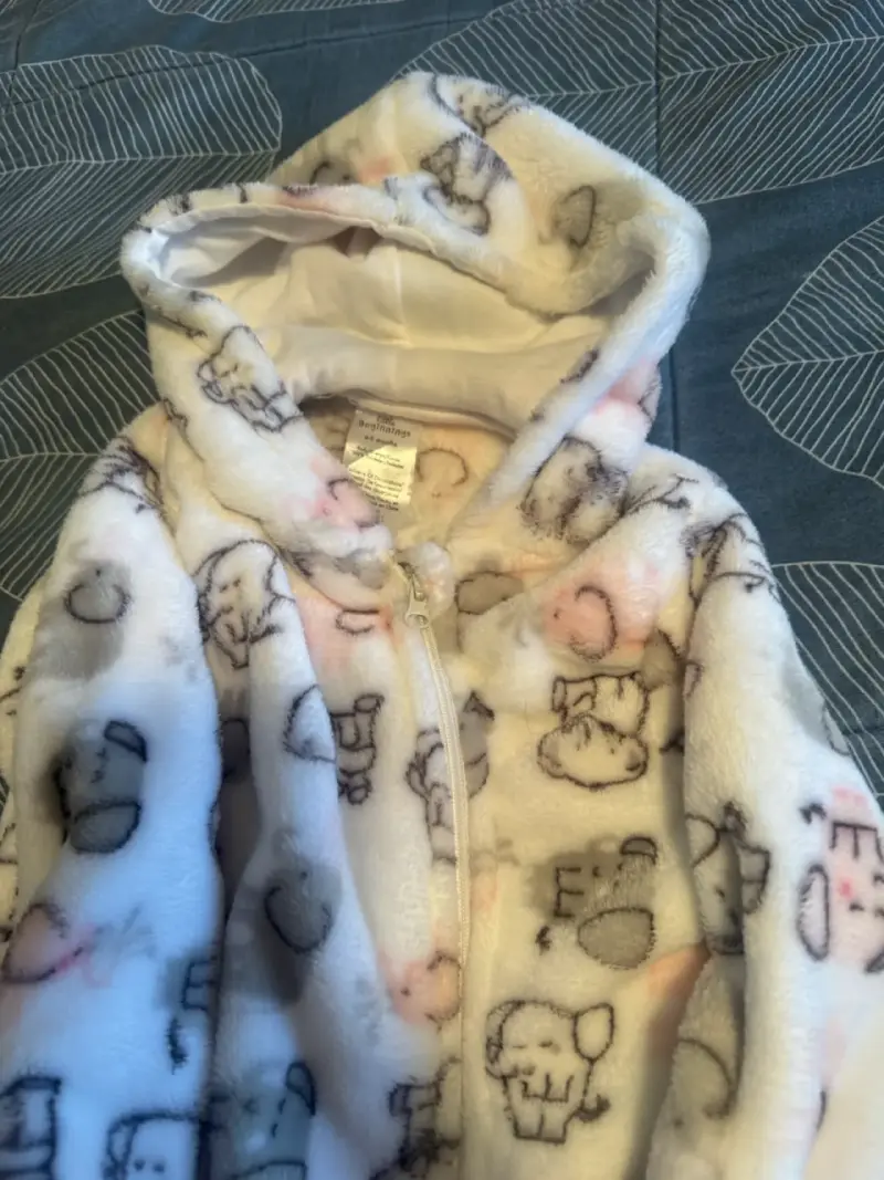 Pijama enterizo infantil con capucha - 3