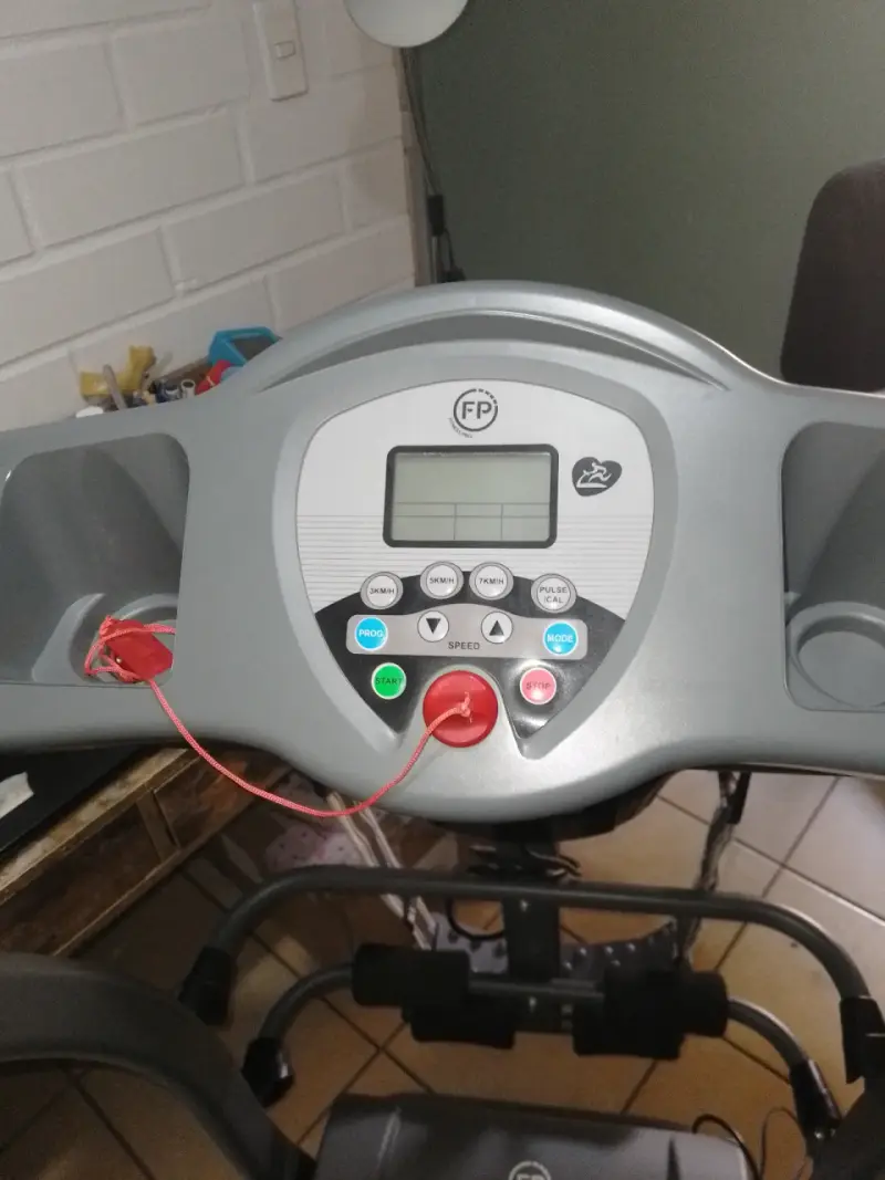 Trotadora celéctrica plegable en buen estado - 5