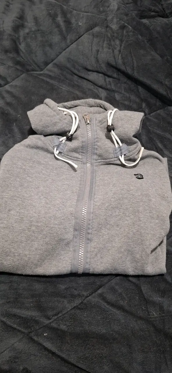 Ropa con muy poco uso - 2