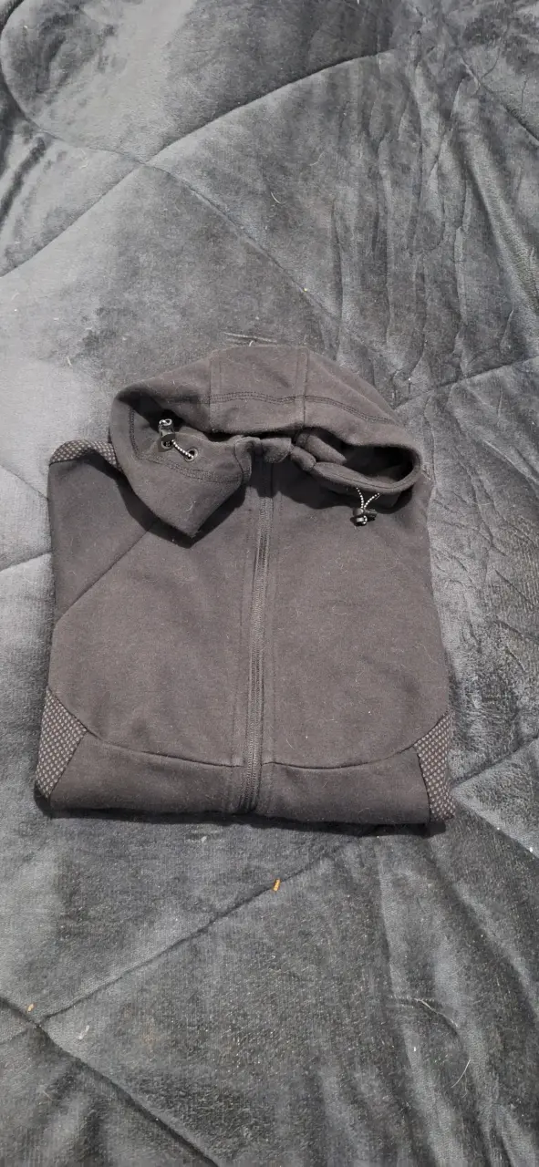 Ropa con muy poco uso - 3