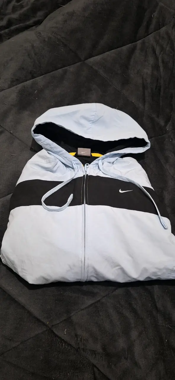 Ropa con muy poco uso - 4