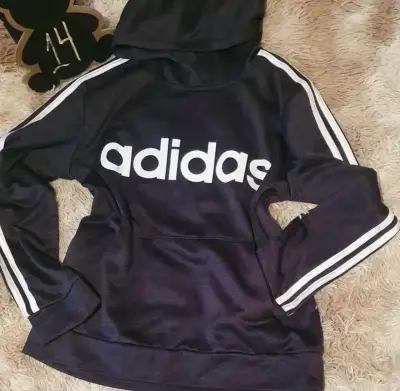 Polerón Adidas con capucha negro - miniatura 1