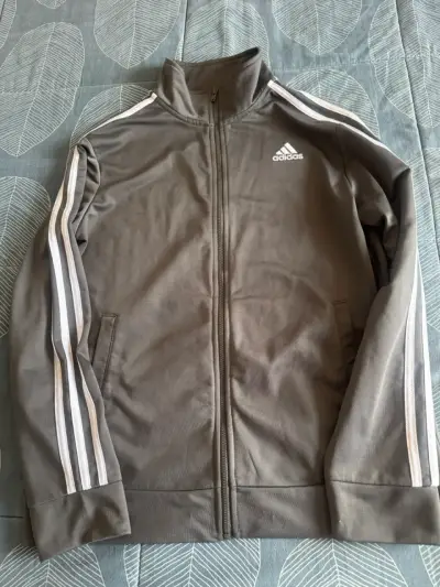 Polerón Adidas con capucha negro - miniatura 2