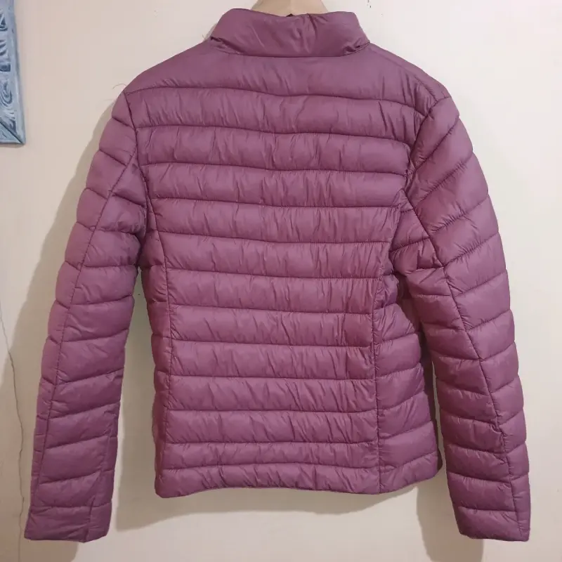 Chaqueta acolchada morada para mujer - 2