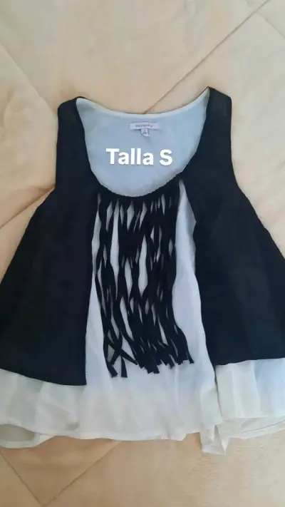 Poleras y blusas - miniatura 4