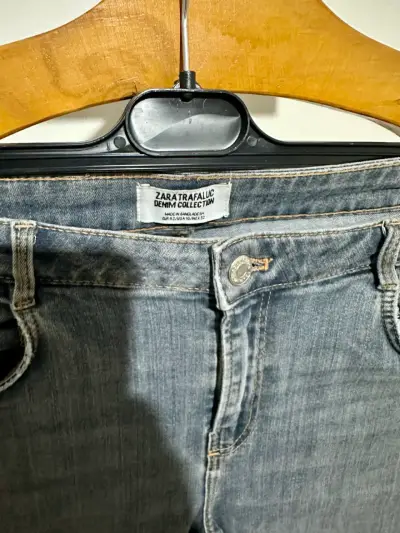 Jeans azul desgastados para mujer - miniatura 2