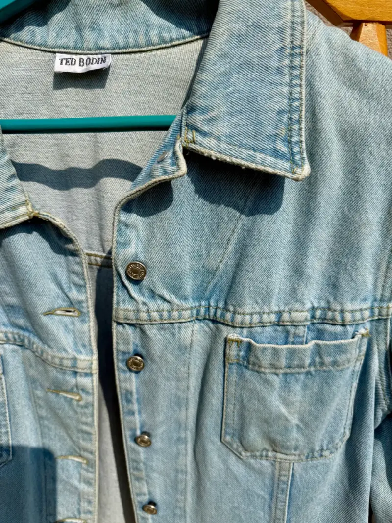 Chaqueta de mezclilla azul claro - 2