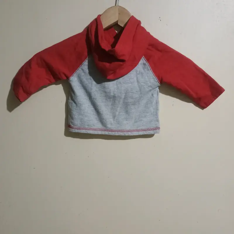 Polerón infantil Mickey Mouse rojo y gris - 2