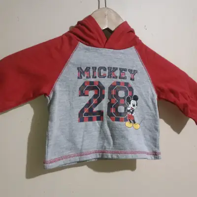 Polerón infantil Mickey Mouse rojo y gris - miniatura 3