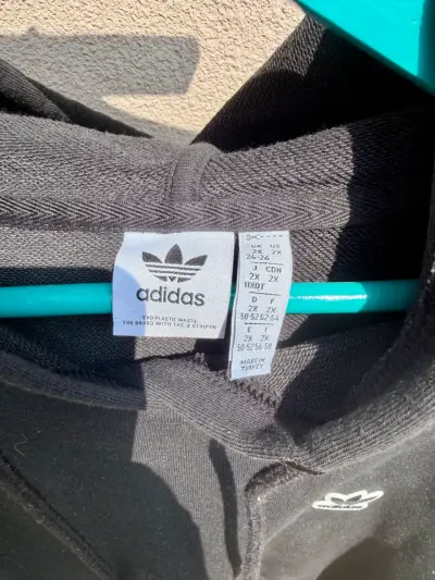 Polerón negro Adidas con capucha - miniatura 2