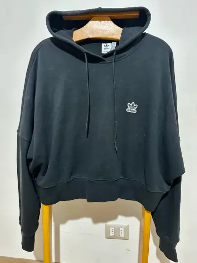 Polerón negro Adidas con capucha - miniatura 4