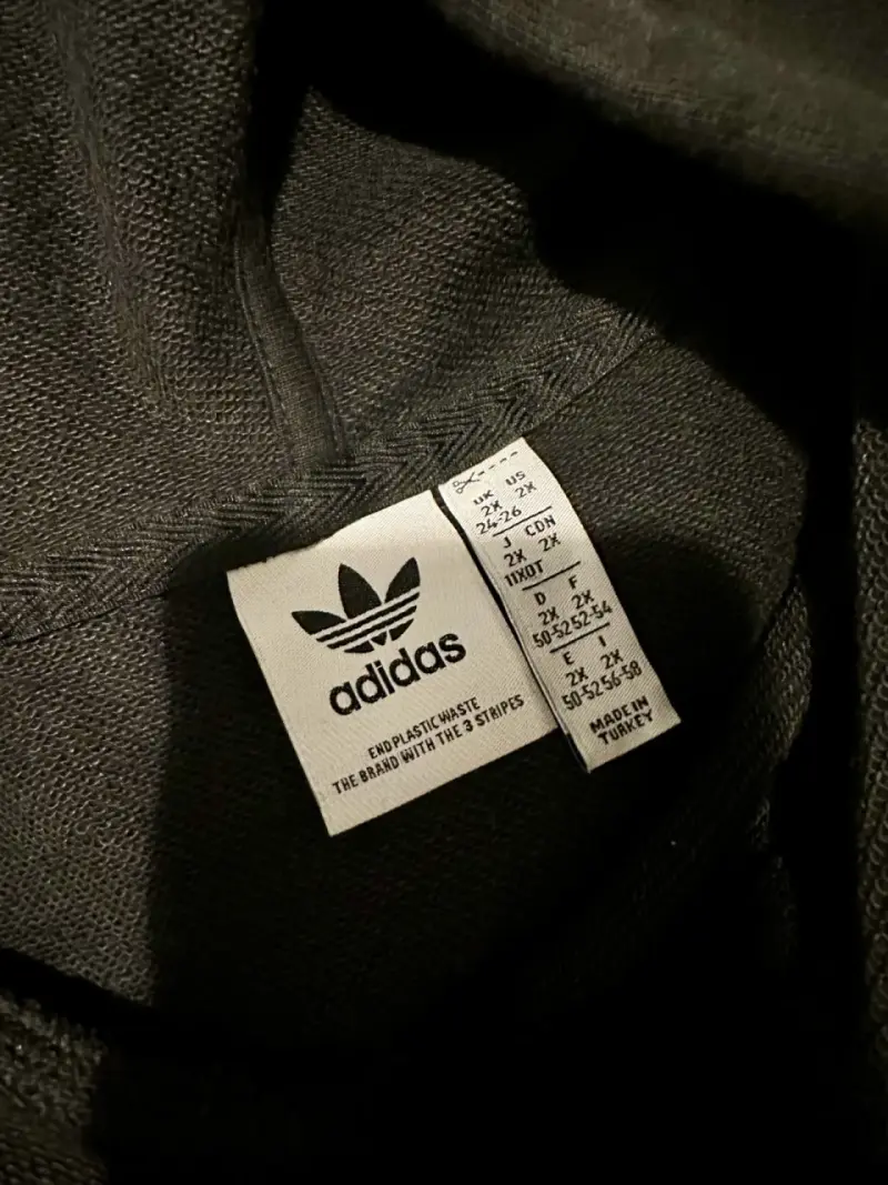 Polerón negro Adidas con capucha - 6