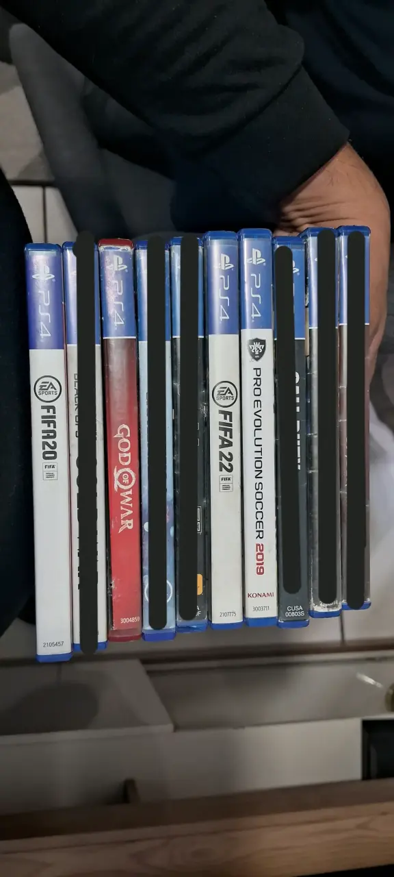 Consola Sony PS4 en buen estado - 3