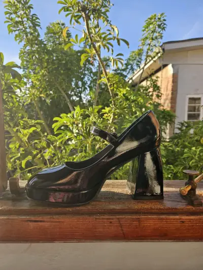 Zapato de charol negro con taco alto - miniatura 5