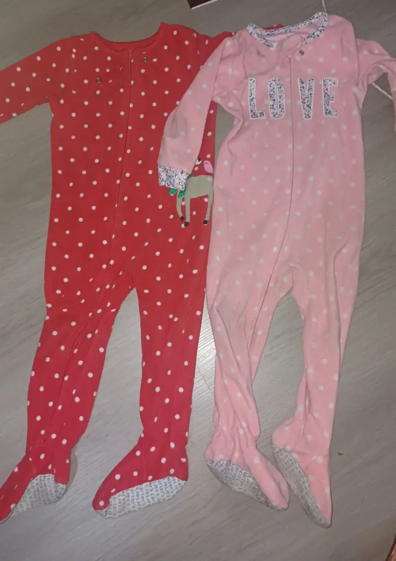 Pijamas enteros para bebé en rojo y azul - 3