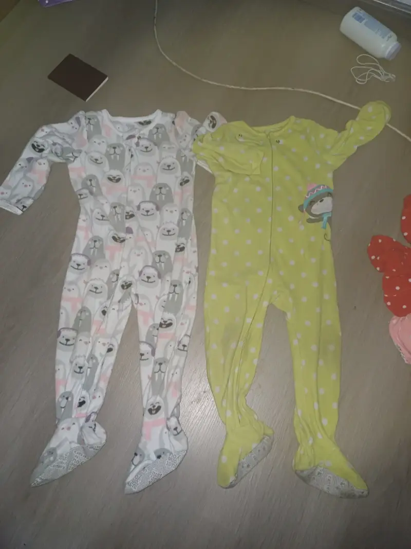 Pijamas enteros para bebé en rojo y azul - 4