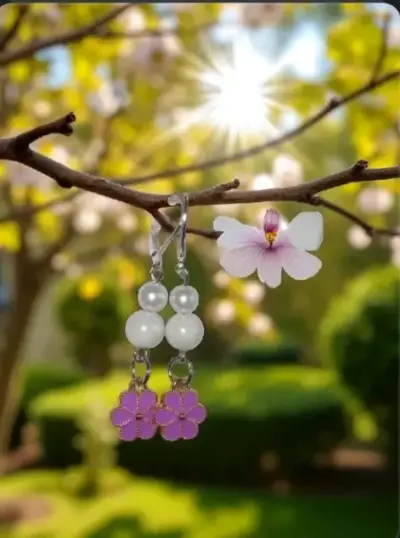 Aros colgantes gancho de plata con flores y perlas - miniatura 1
