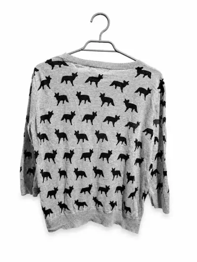 Suéter gris con estampado de perros Forever 21 - miniatura 2