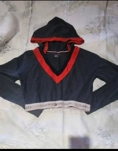 Top Tommy Hilfiger con capucha - miniatura 1