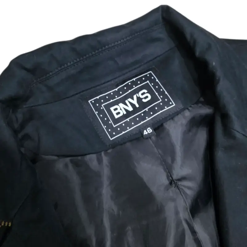 Blazer negro con detalles dorados BNY'S - 3
