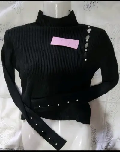 Sweater lanilla delgado con aplicaciones - miniatura 1