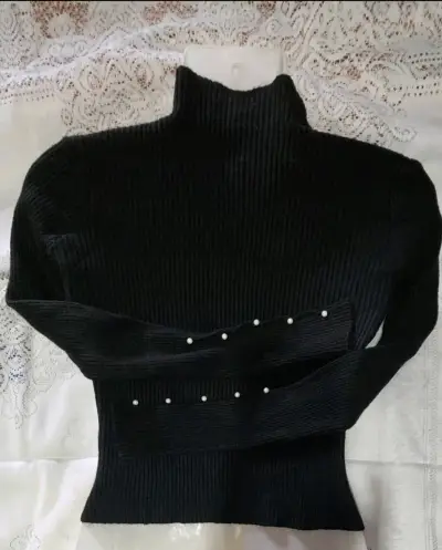 Sweater lanilla delgado con aplicaciones - miniatura 2