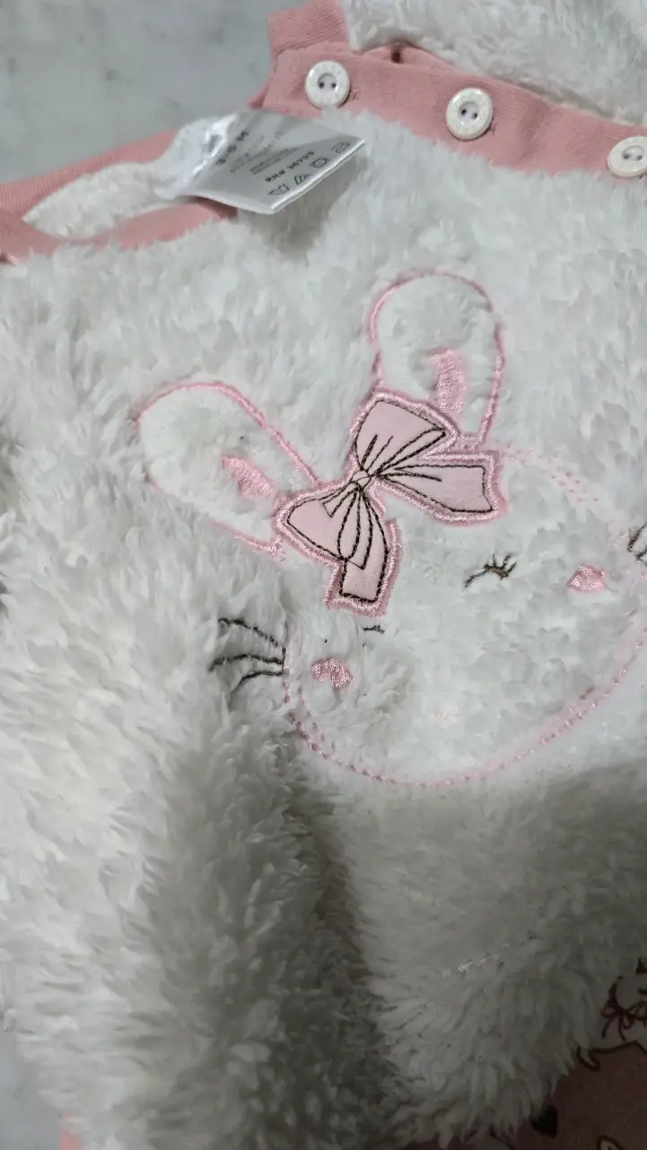 Conjunto de bebé 3-6 meses con diseño de conejitos - 3