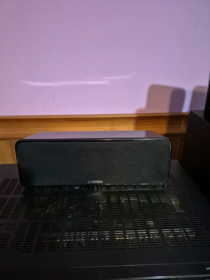 Sistema de sonido Yamaha con parlantes - 3