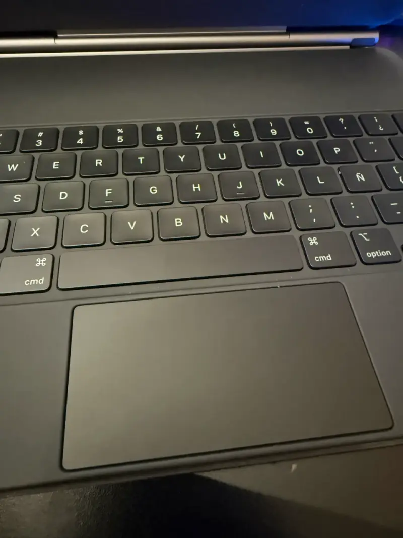 Magic Keyboard Apple Original para iPad Pro 12,9” - 4
