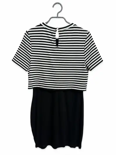 Vestido a rayas blanco y negro - miniatura 2