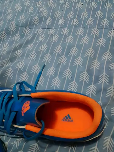 Zapatillas Adidas talla 38 color azul con naranja. - miniatura 2