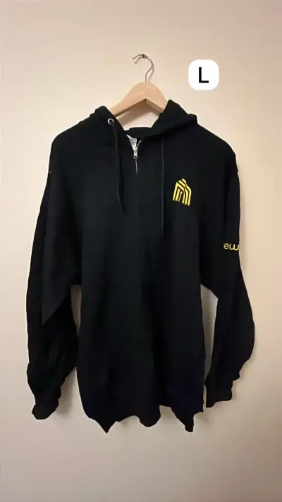 Polerón negro con capucha - miniatura 1