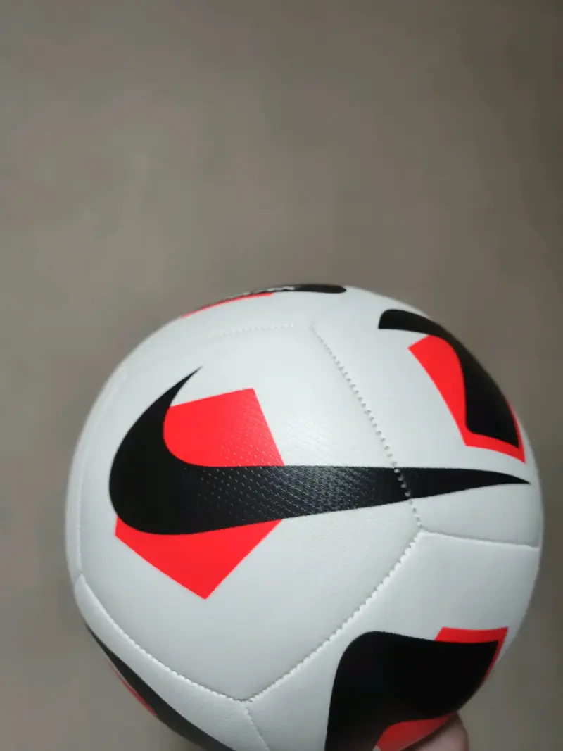 Balón de fútbol Nike blanco y rojo - 1