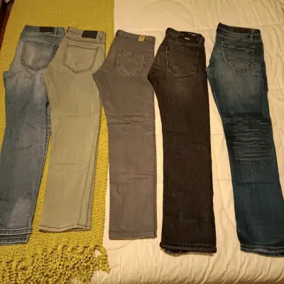 Lote de jeans 8000 cada uno para hombre - miniatura 2