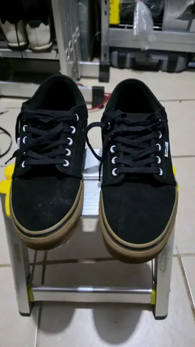 Zapatillas negras Vans en buen estado - miniatura 1