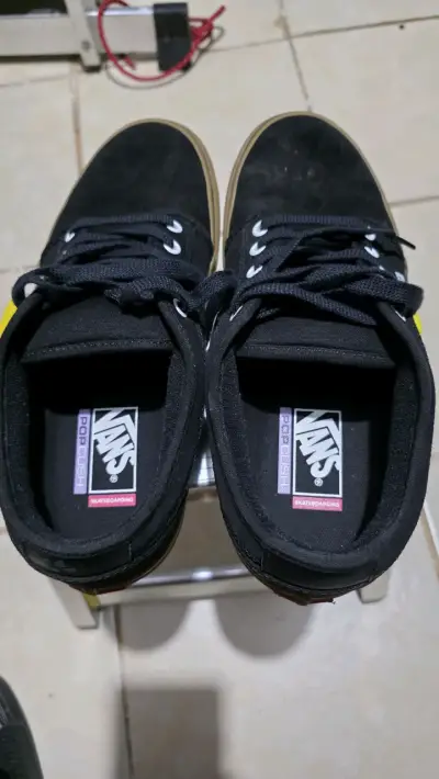 Zapatillas negras Vans en buen estado - miniatura 2