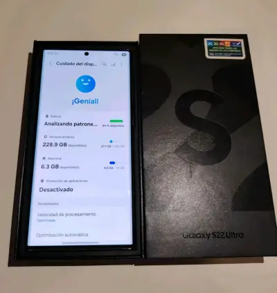 Samsung Galaxy S22 Ultra 256GB en buen estado - miniatura 1