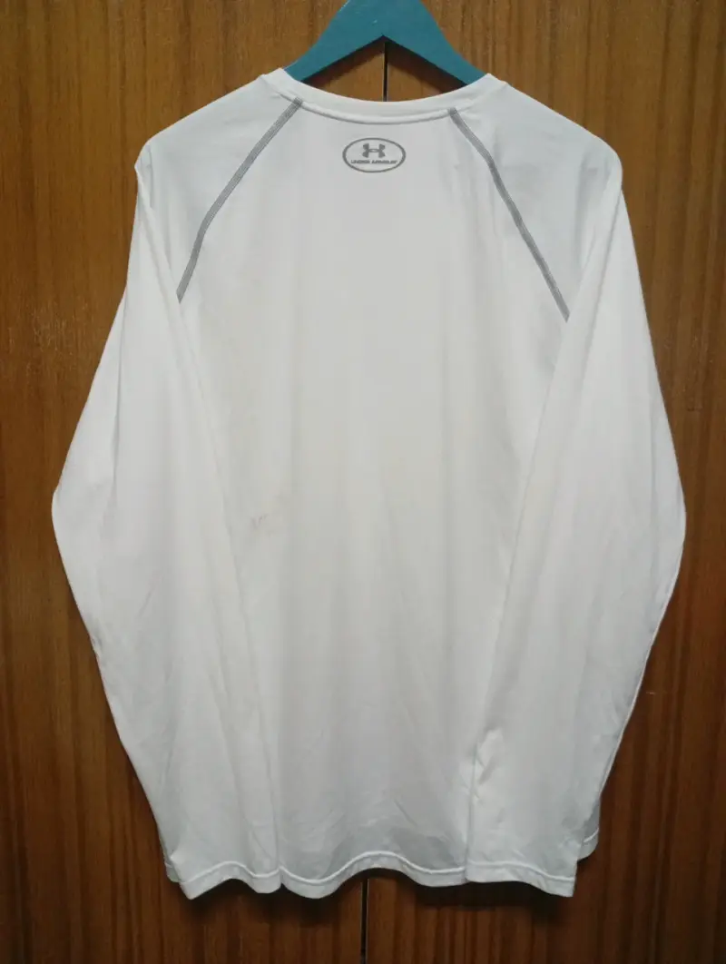 Polera deportiva Under Armour blanca - 4