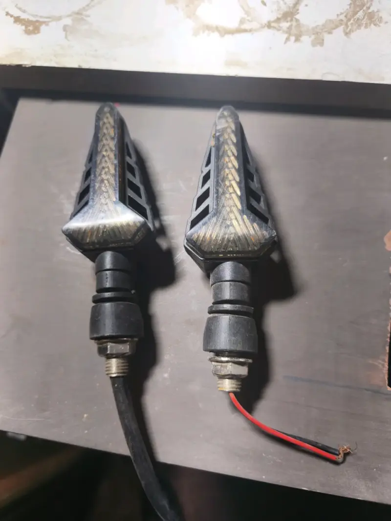 Luces direccionales para moto - 2