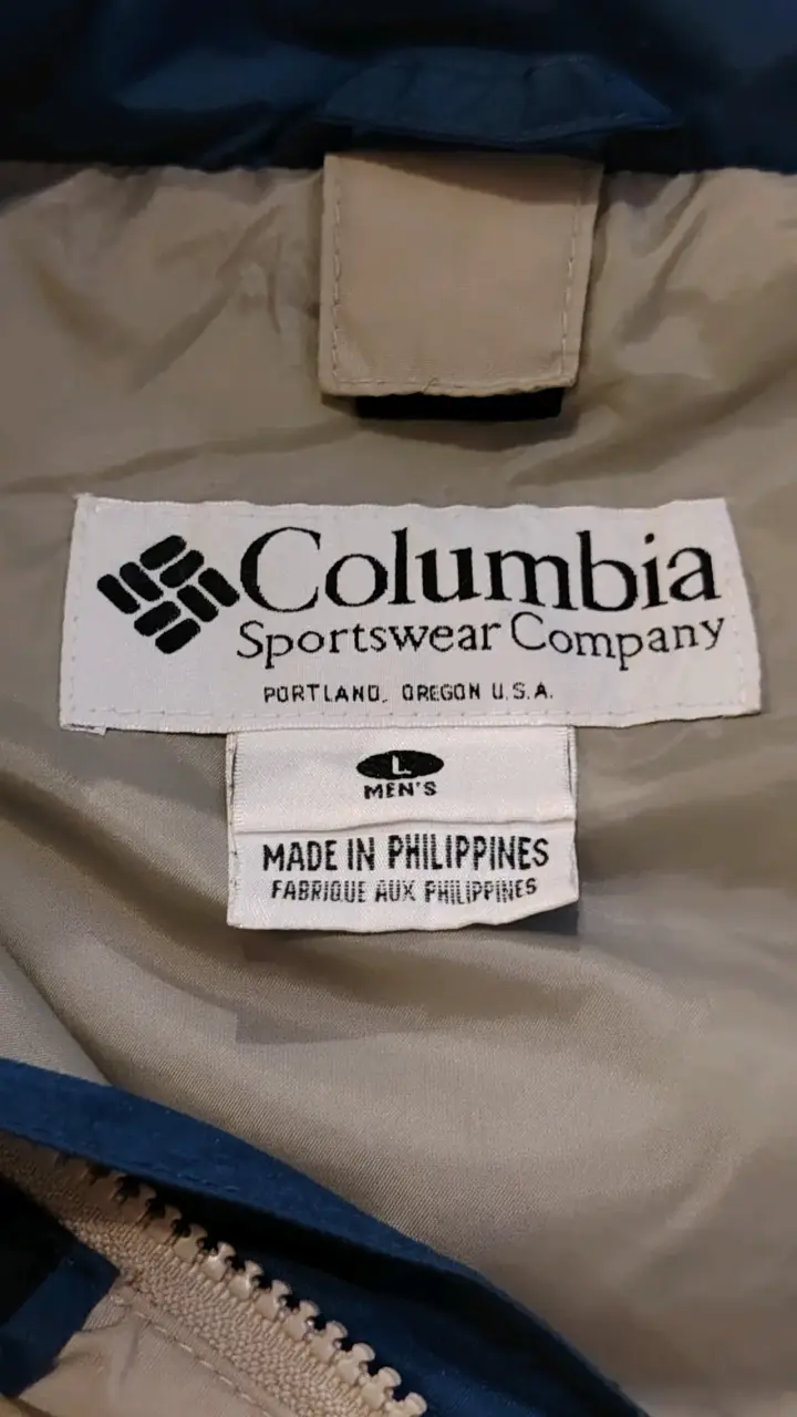 Chaqueta impermeable Columbia beige y negra - 3