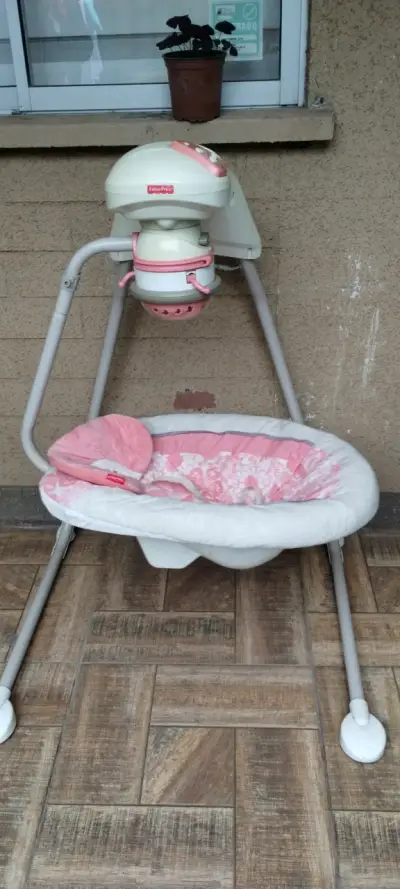 Mecedora para bebé Fisher-Price rosa - miniatura 3