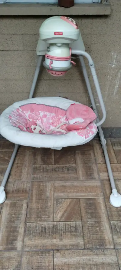 Mecedora para bebé Fisher-Price rosa - miniatura 4