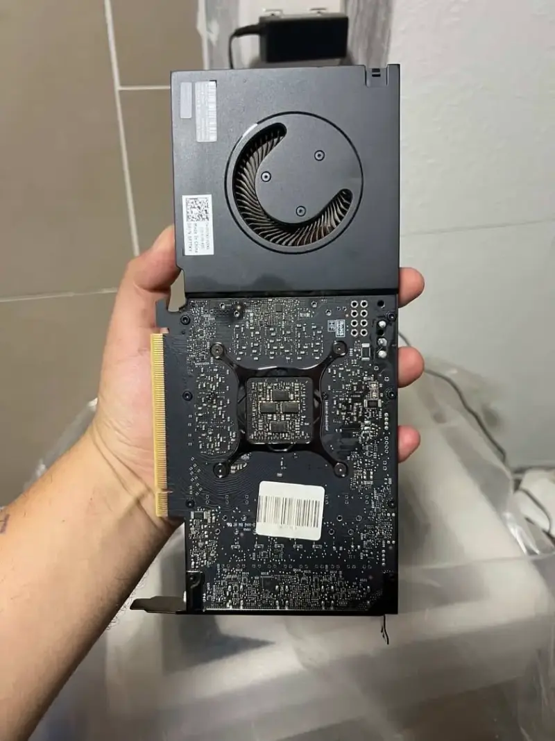 RTXA4000 16GB ECC/profesional Usada BUEN ESTADO - 2