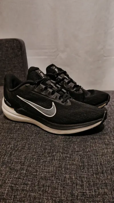 Zapatillas deportivas Nike Winflo negras - miniatura 2