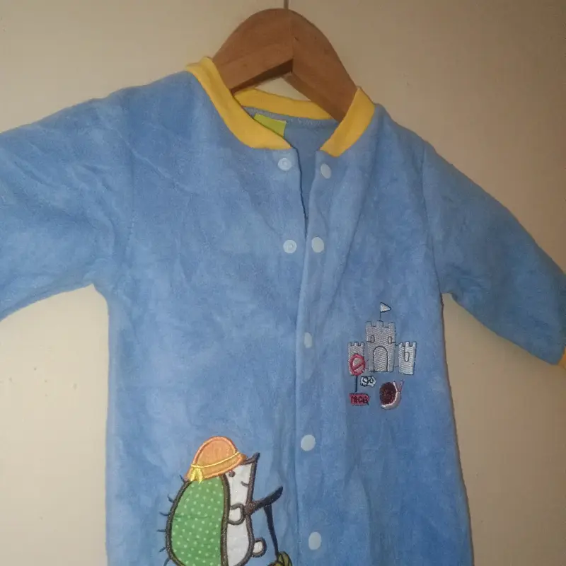 Pijama enterito azul para bebé - 3