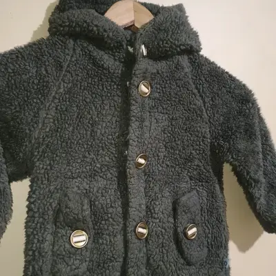 Abrigo de lana para bebé con capucha - miniatura 3