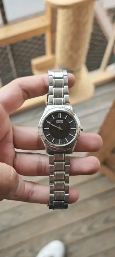 Reloj Citizen Eco-Drive dial negro - miniatura 1