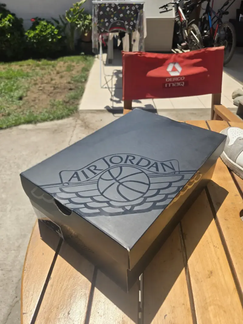 Jordan 1 Mid Neutral Grey - 3