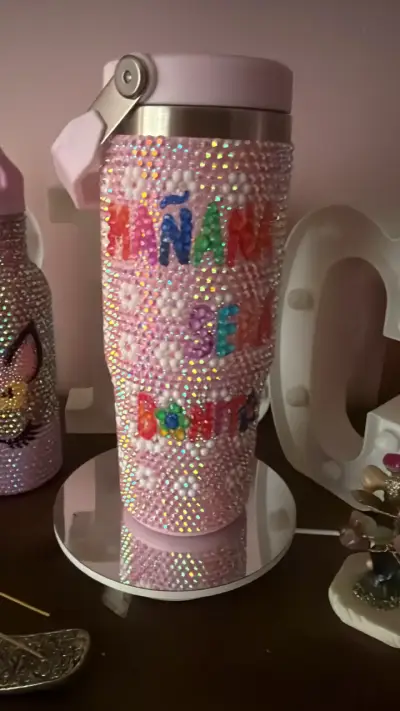 Termo decorado con cristales y diseño artístico - miniatura 2