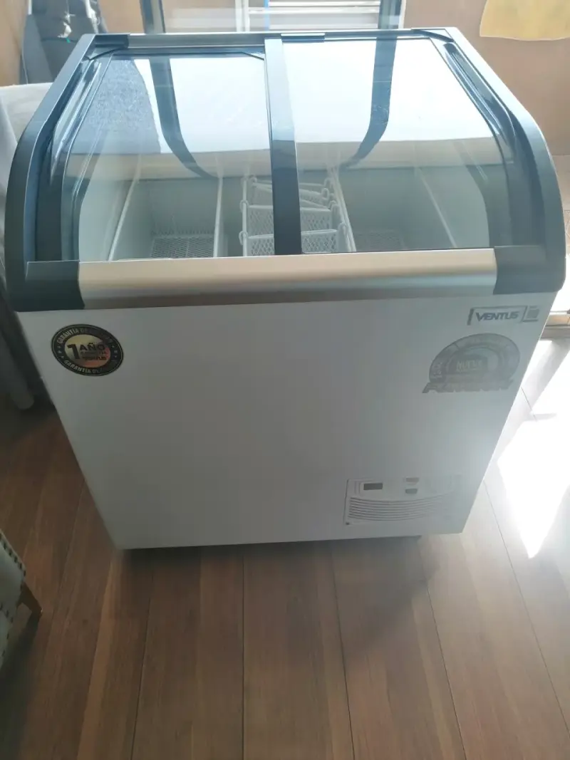 Congelador vertical con control digital - 4